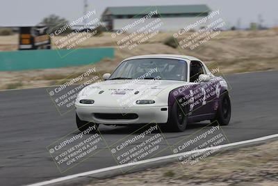 media/Jun-01-2025-CalClub SCCA (Sun) [[eae223c5dd]]/Group 5/Race (Front Straight)/